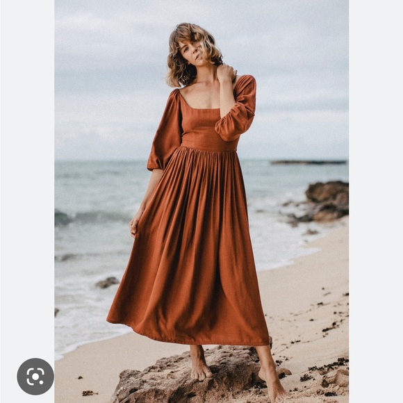 kara thoms Dresses & Skirts - NWT Kara Thoms Bellflower dress in red earth M